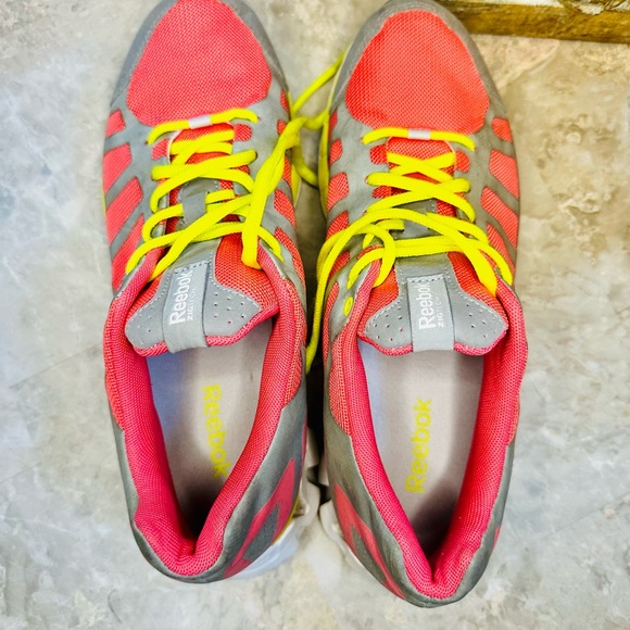 Reebok Zig Tech Womens Running Training Shoes Pink Yellow Size 10 - Picture 9 of 10